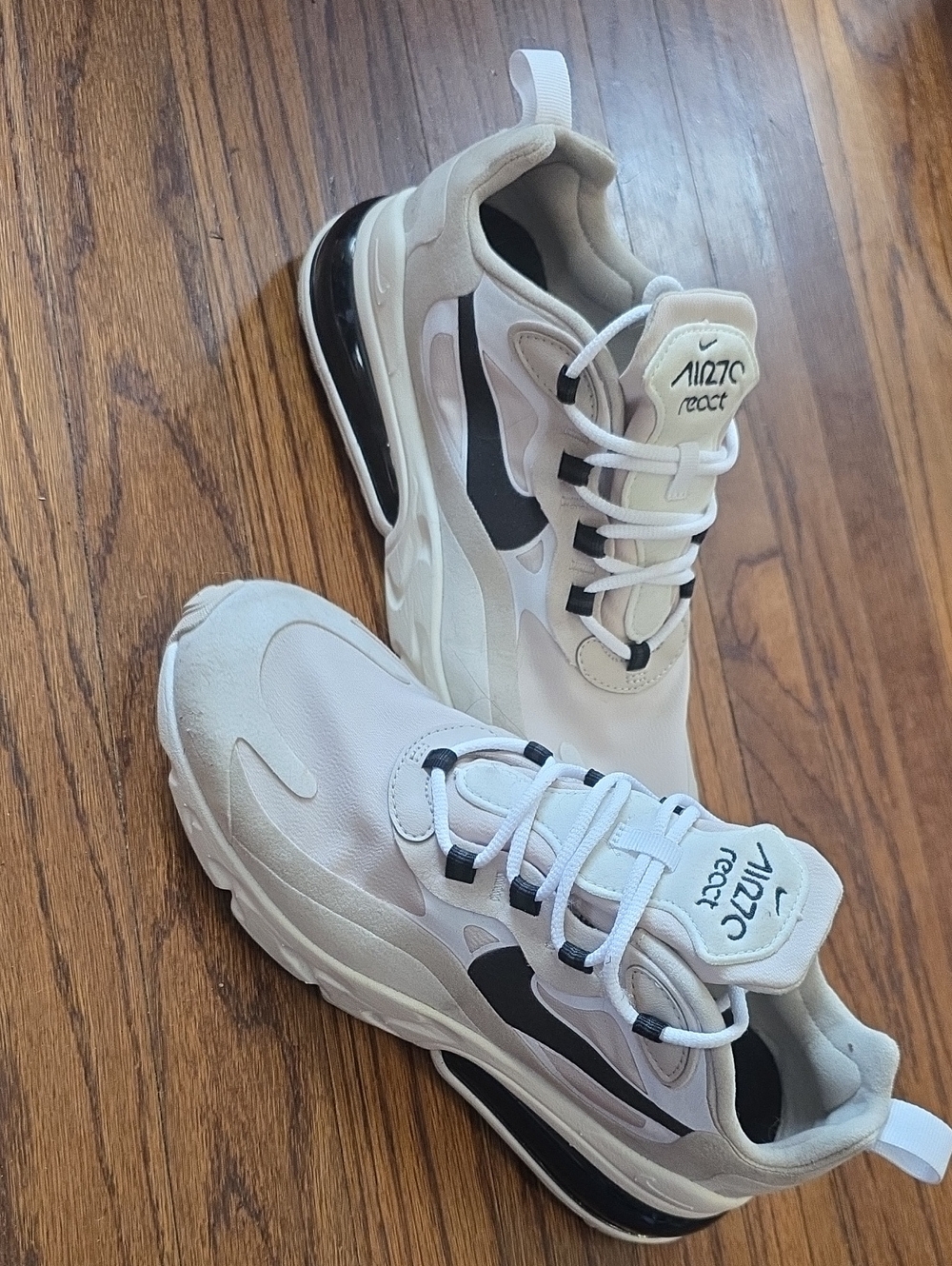 Nike Air Max 270 React WoMen’s Sneakers - White/Black